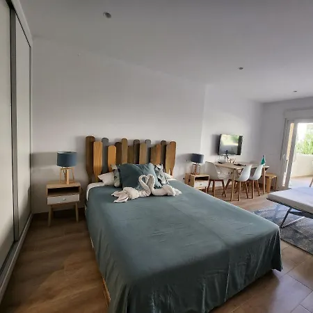 Benalbeach Large Terrace, Water Park Appartement *