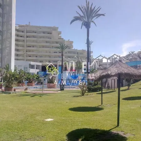 Benalbeach Large Terrace, Water Park Appartement *